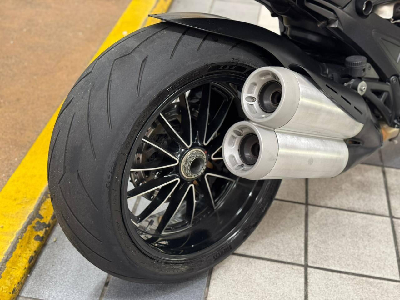 DUCATI DIAVEL