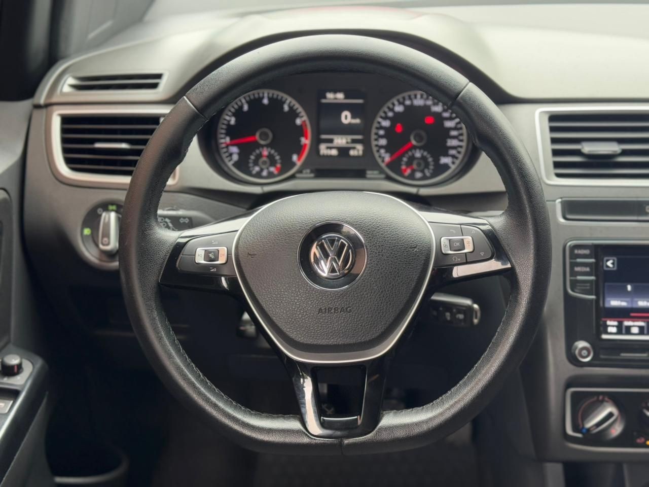 VOLKSWAGEN FOX