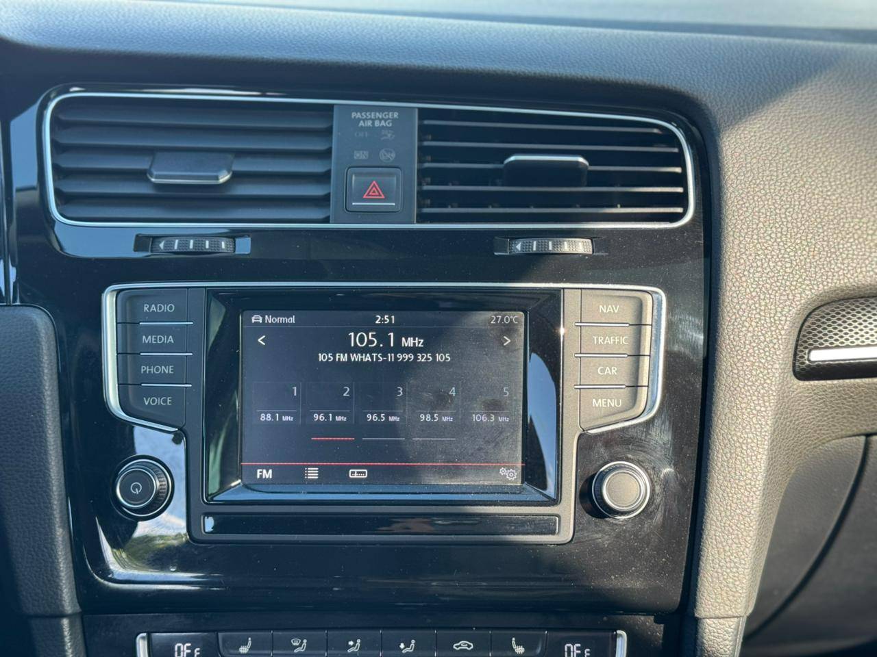VOLKSWAGEN GOLF