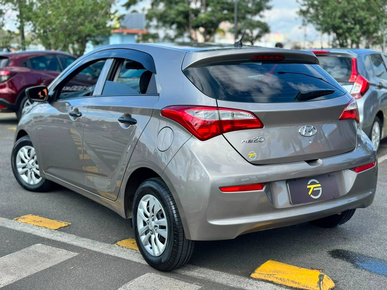 HYUNDAI HB20