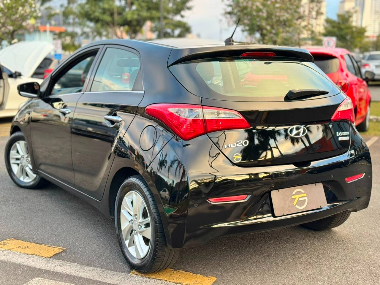 HYUNDAI HB20