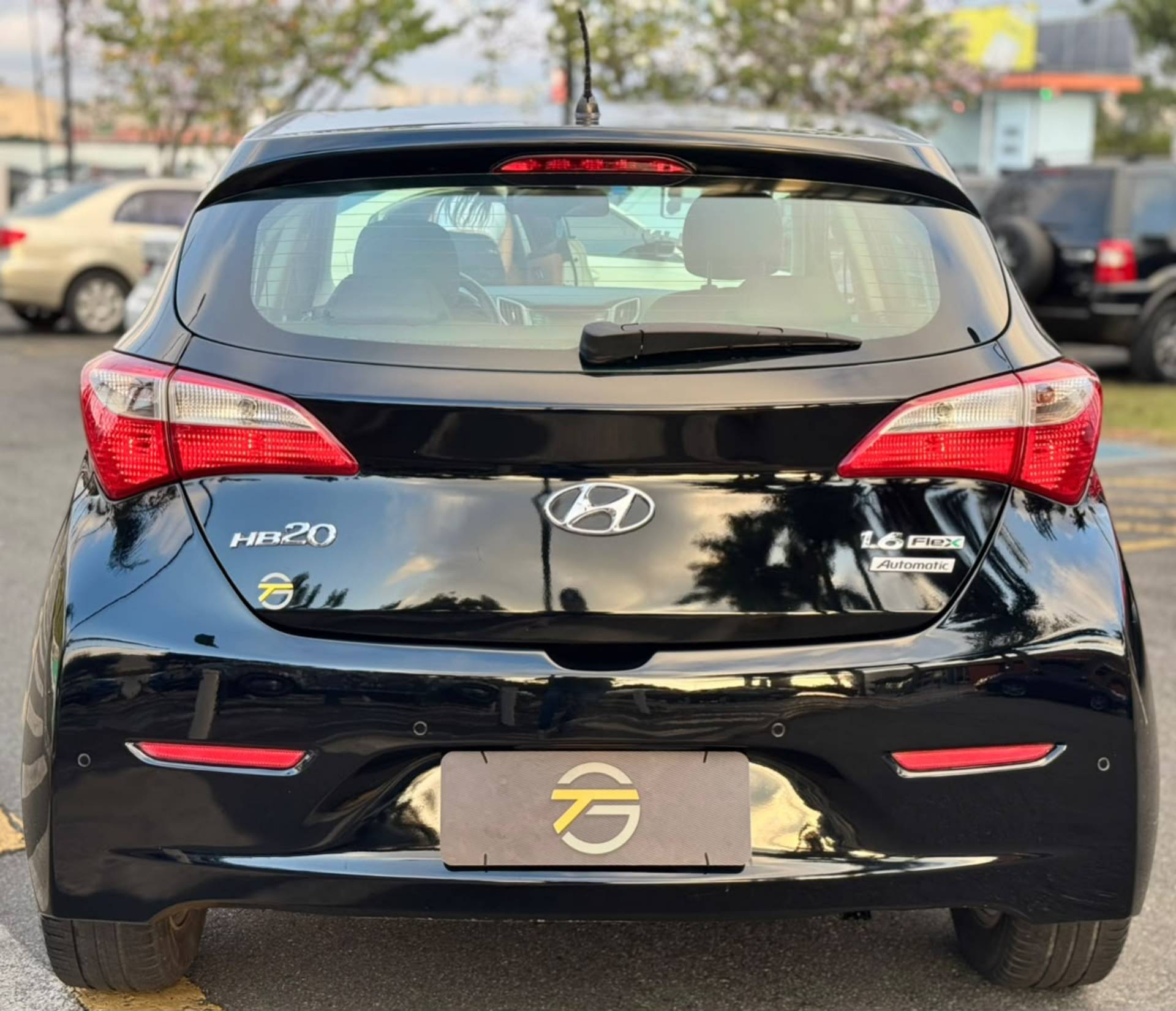 HYUNDAI HB20