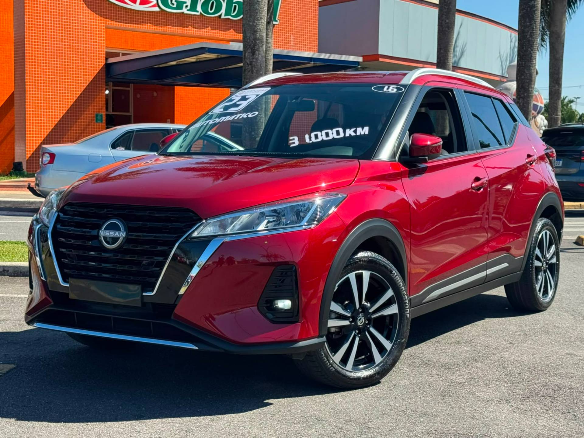 NISSAN KICKS