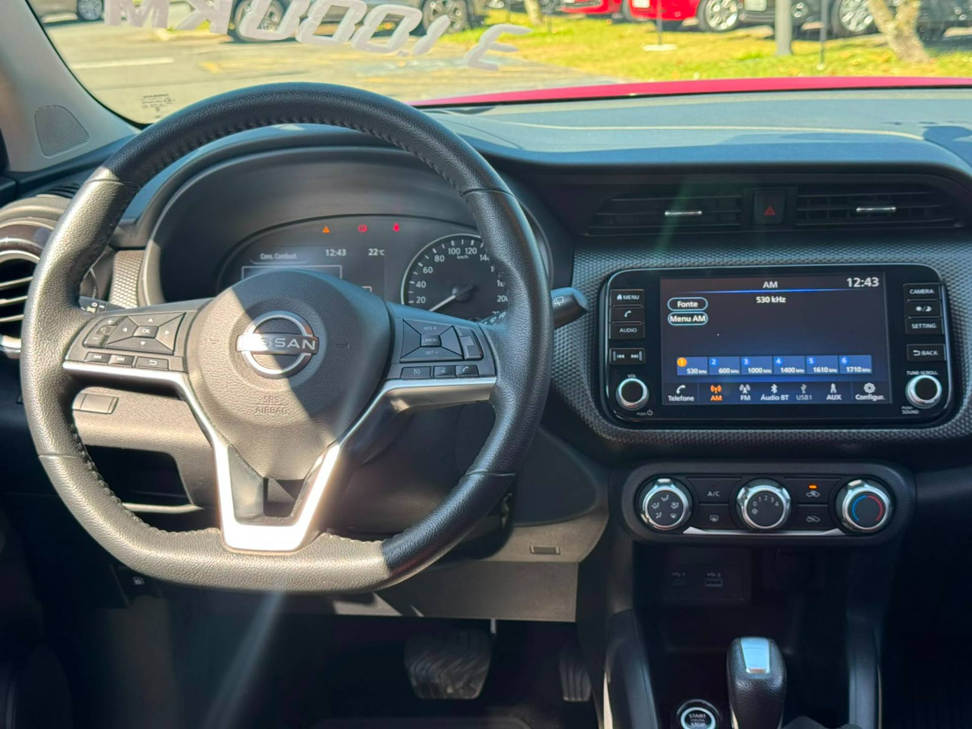 NISSAN KICKS