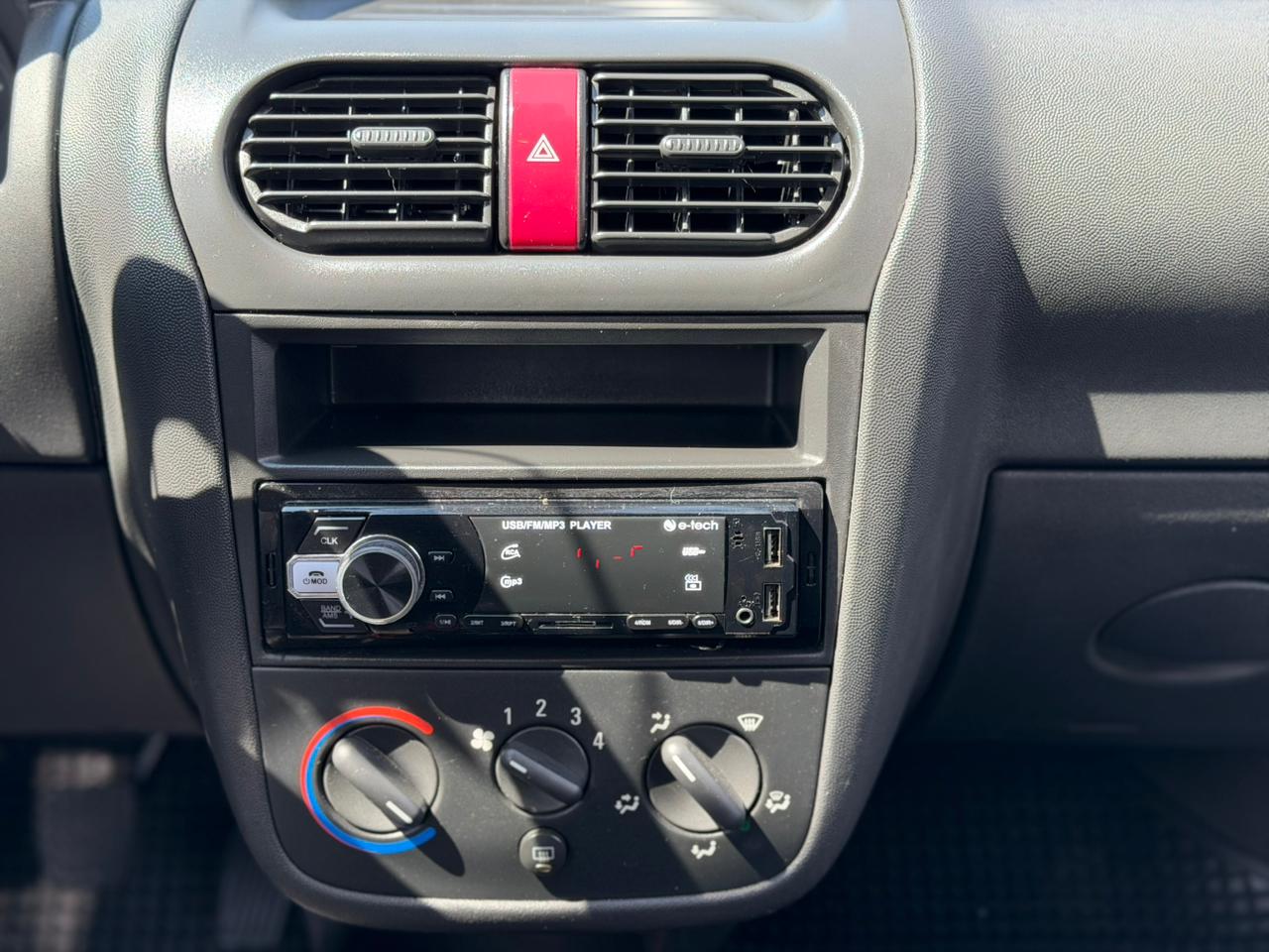 CHEVROLET CORSA
