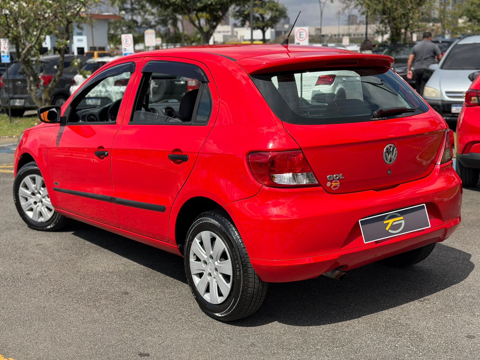 VOLKSWAGEN GOL
