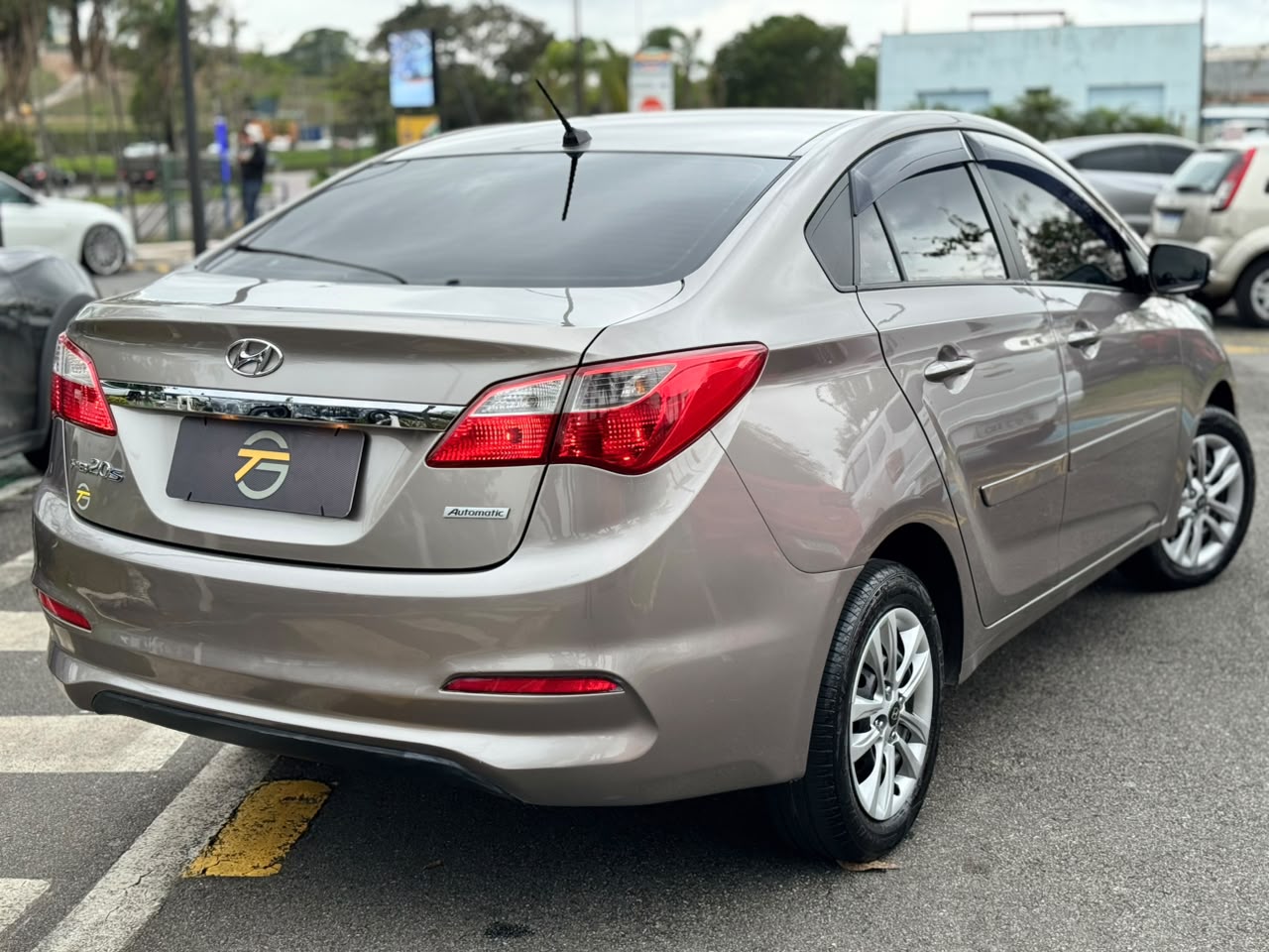 HYUNDAI HB20S