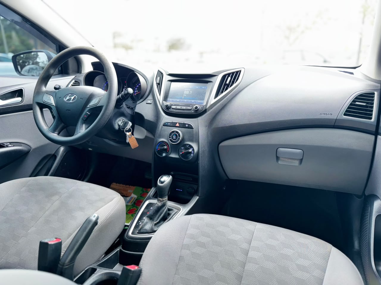HYUNDAI HB20S