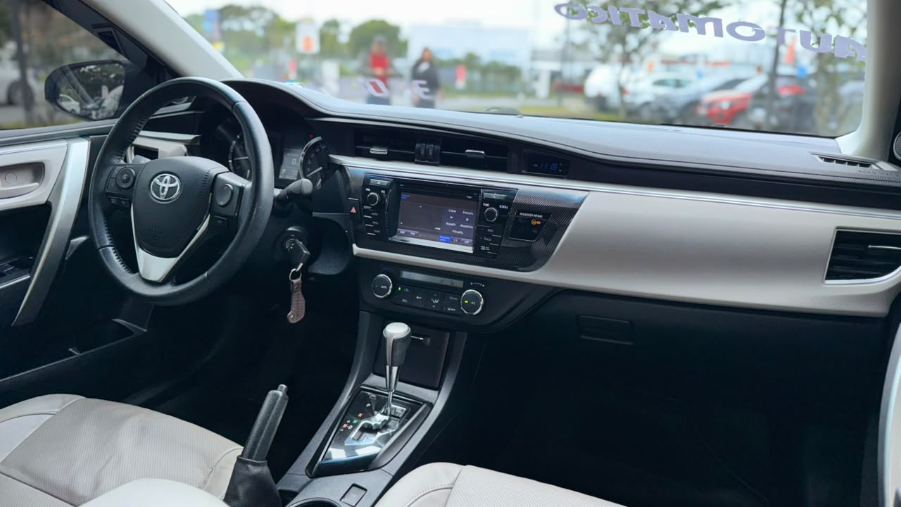 TOYOTA COROLLA