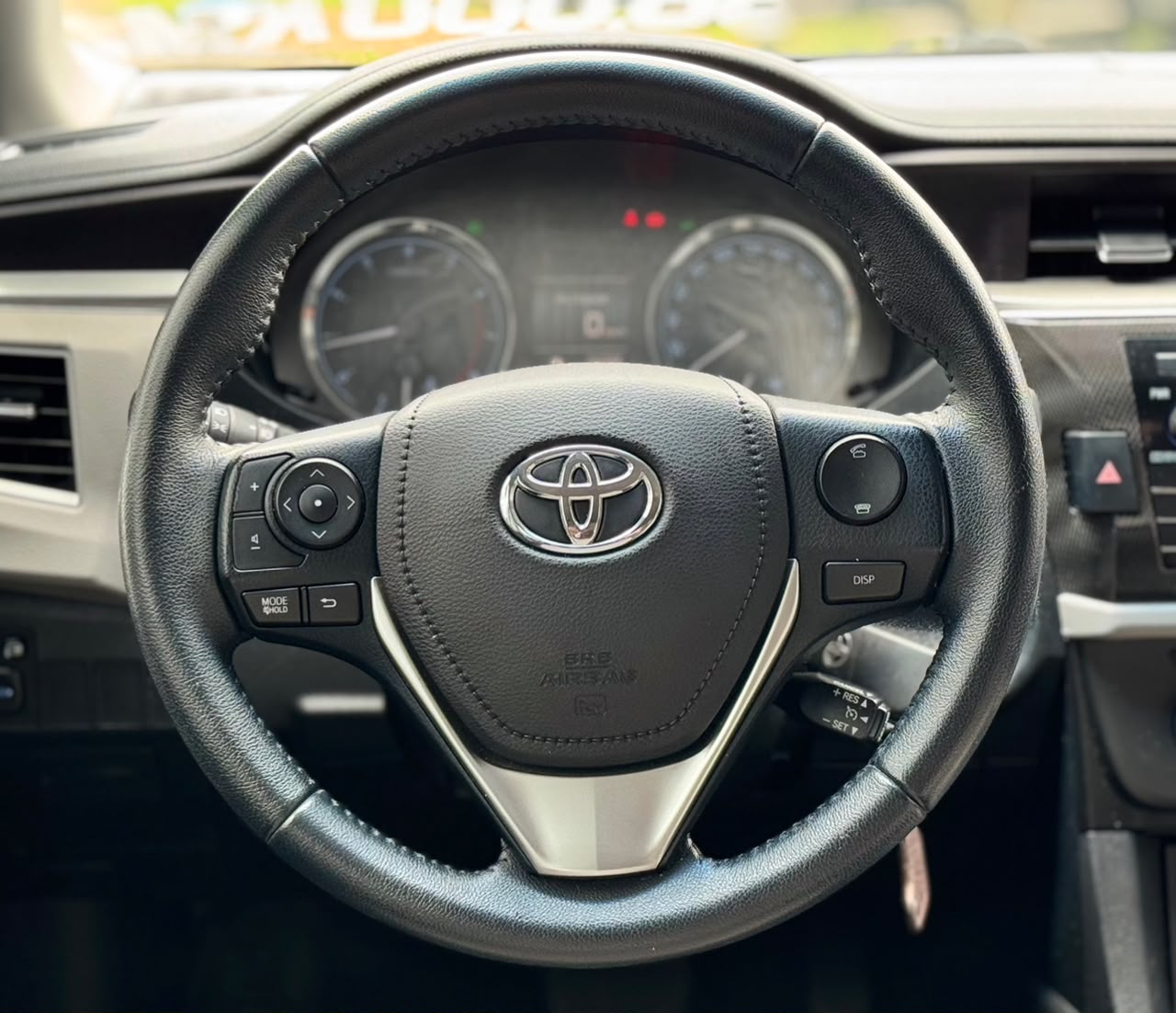 TOYOTA COROLLA