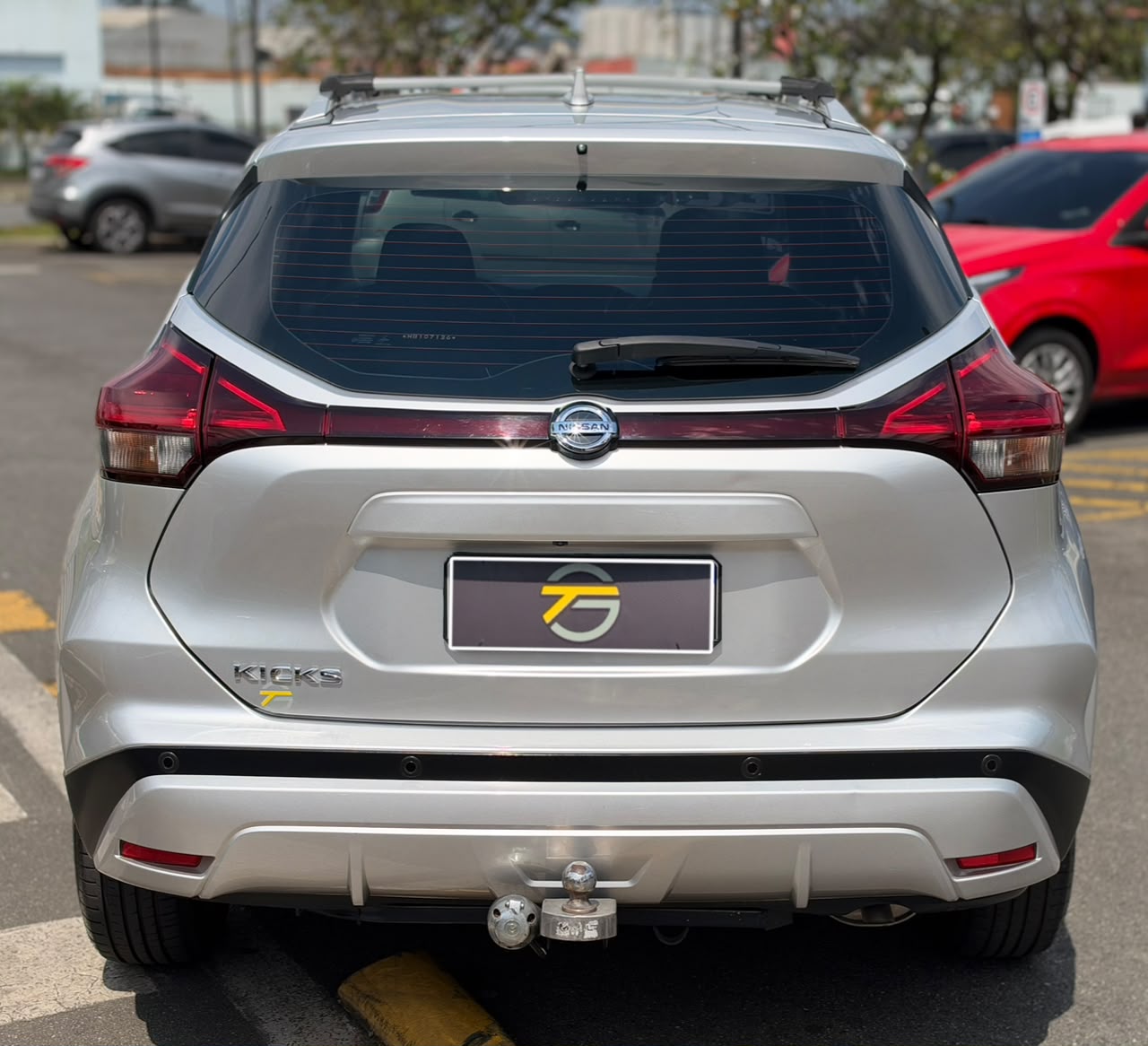 NISSAN KICKS