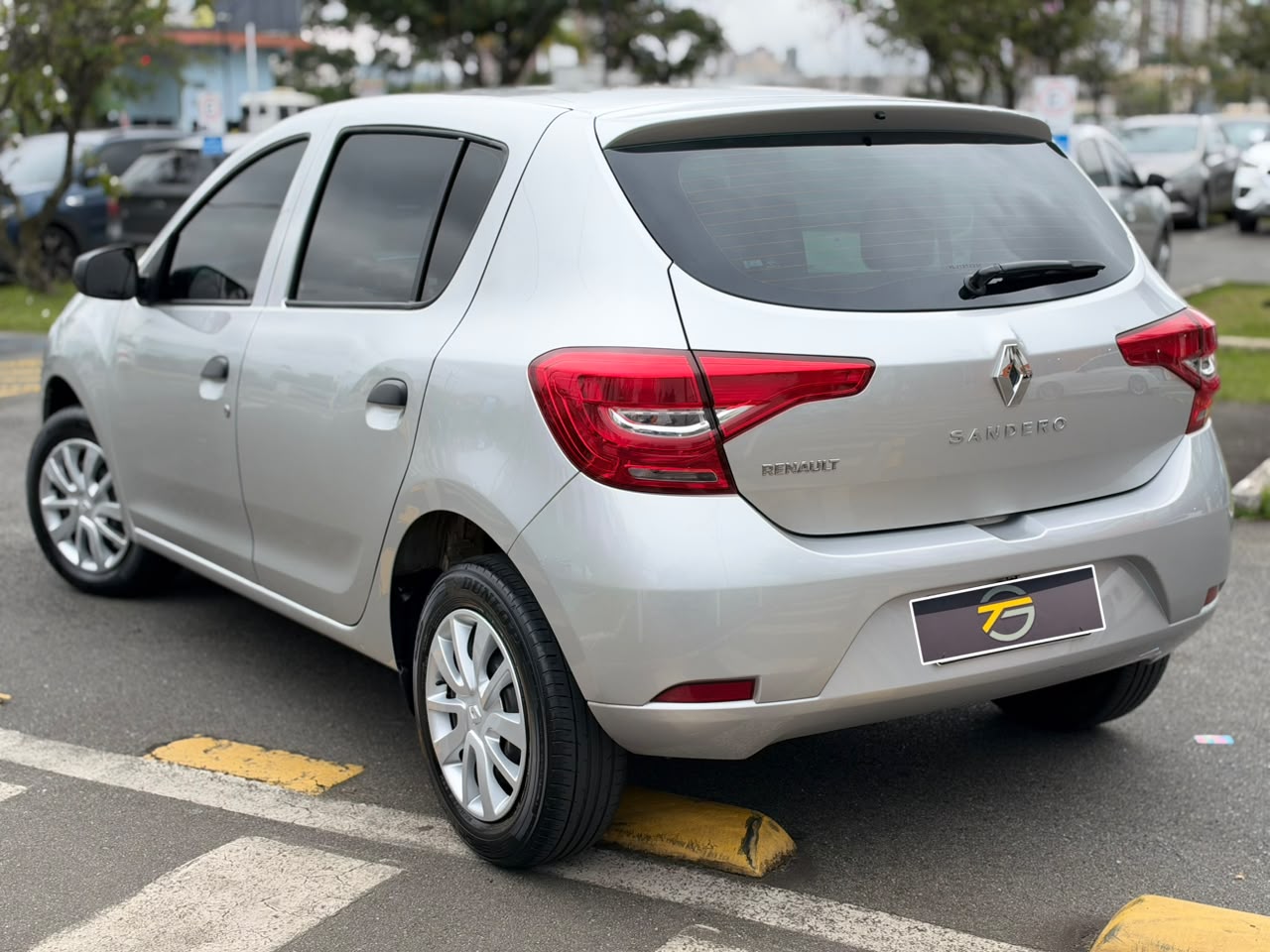 RENAULT SANDERO