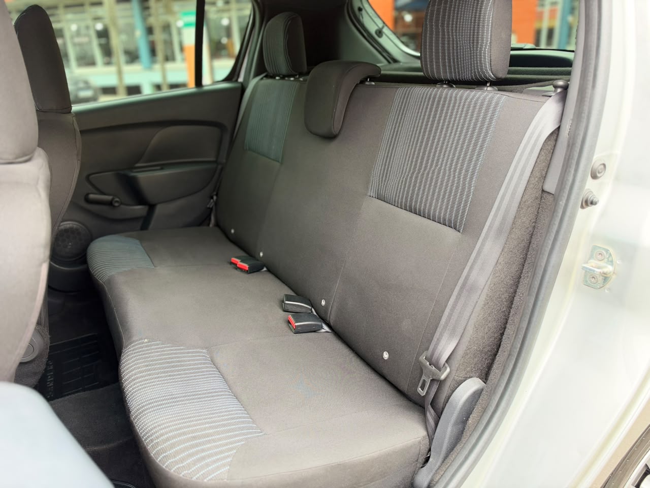 RENAULT SANDERO