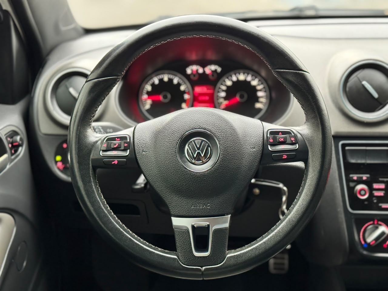 VOLKSWAGEN SAVEIRO