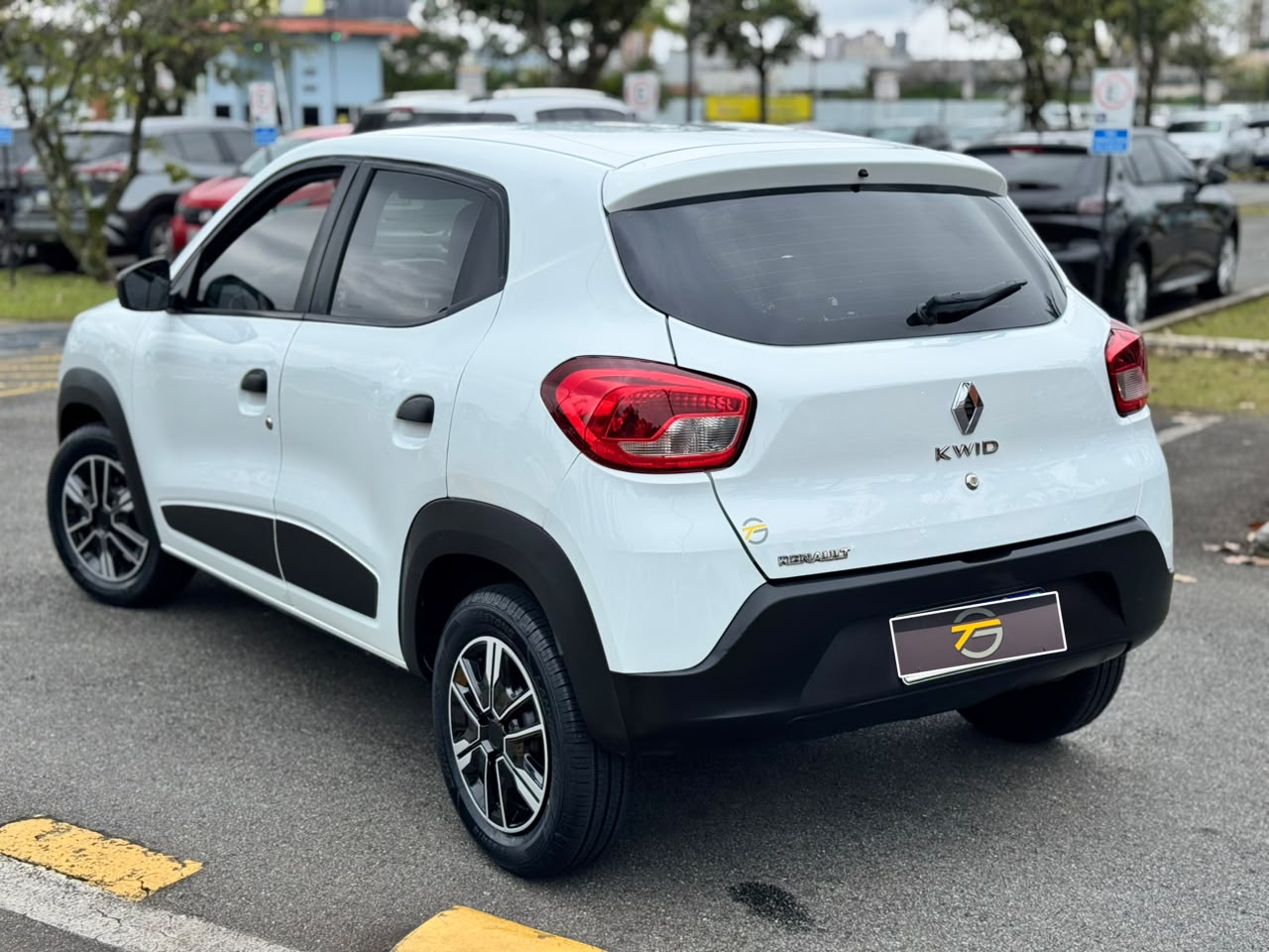 RENAULT KWID