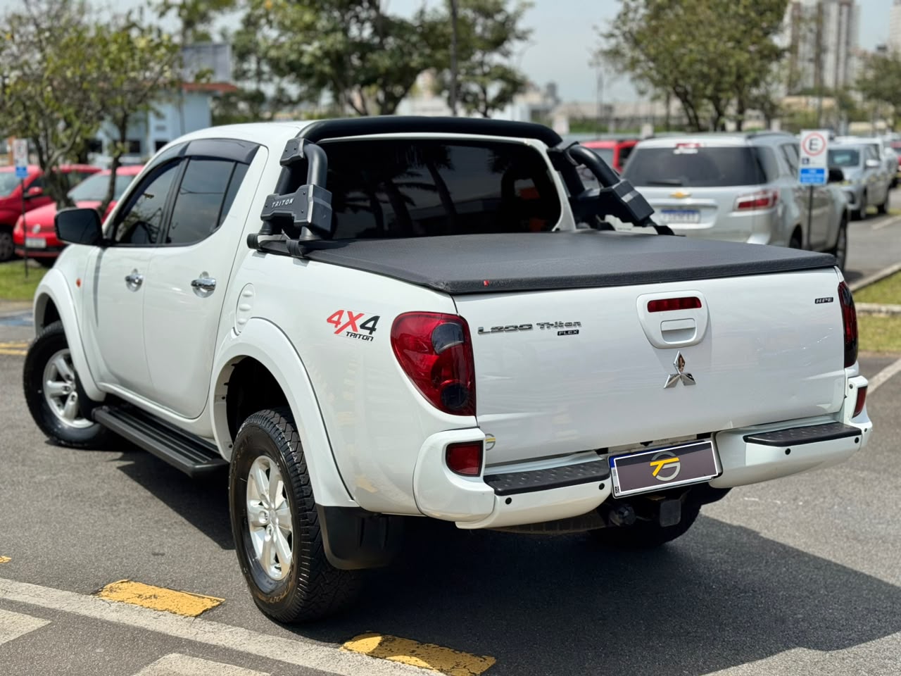 MITSUBISHI L200 TRITON