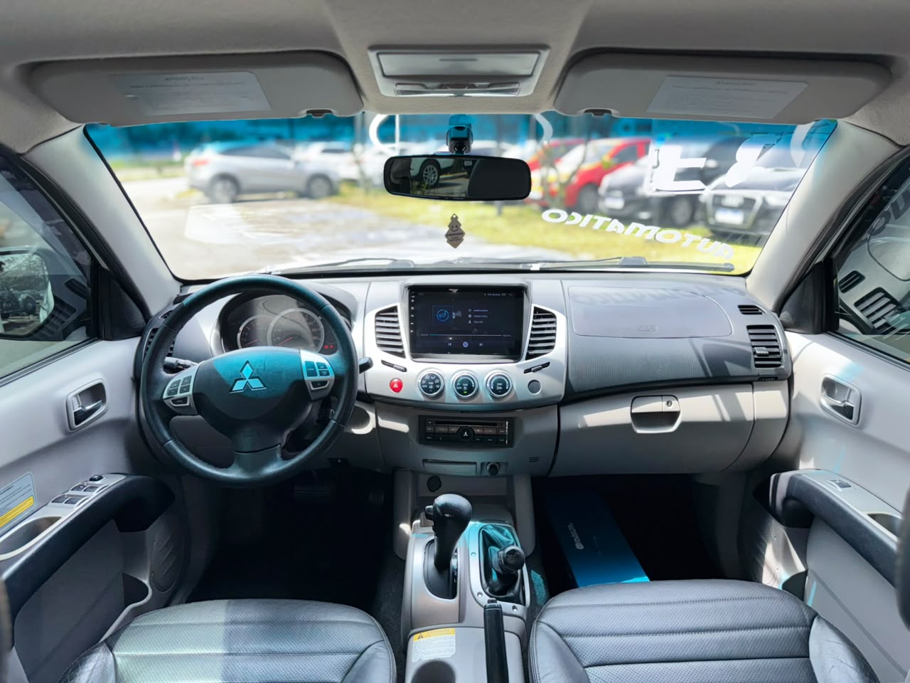 MITSUBISHI L200 TRITON