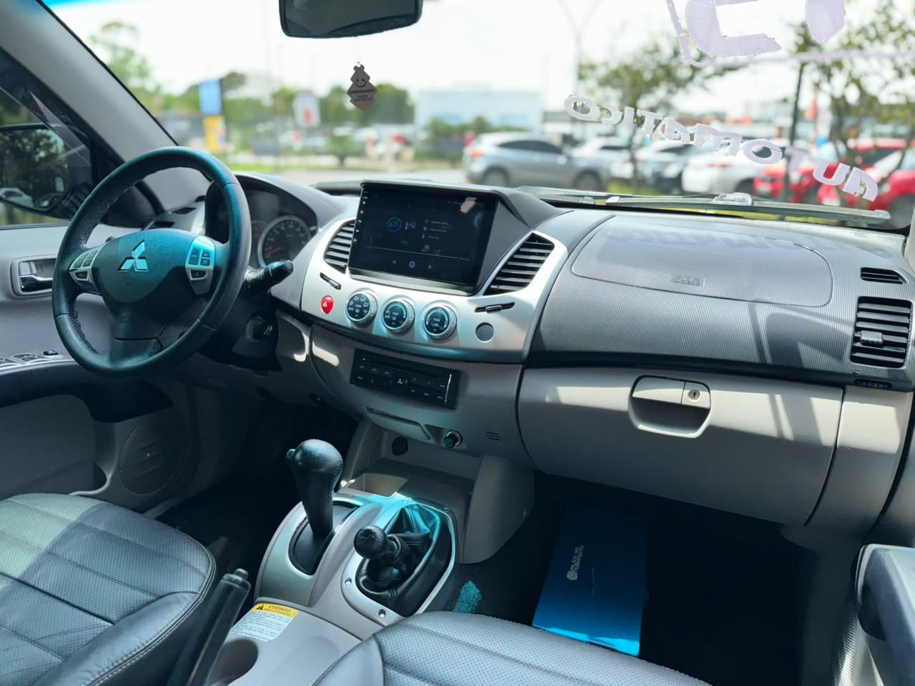 MITSUBISHI L200 TRITON