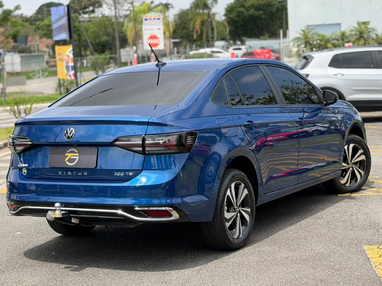 VOLKSWAGEN VIRTUS