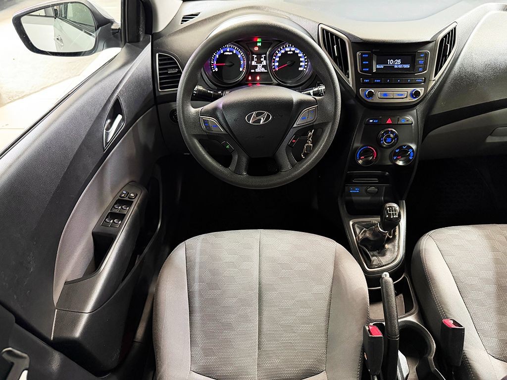 HYUNDAI HB20S
