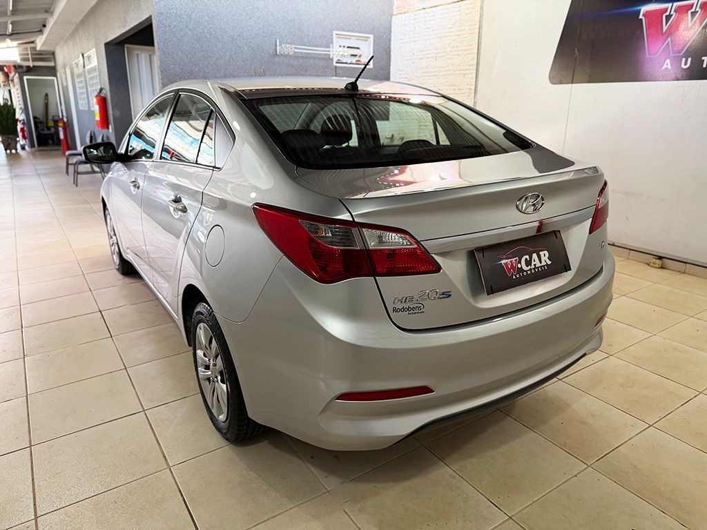 HYUNDAI HB20S