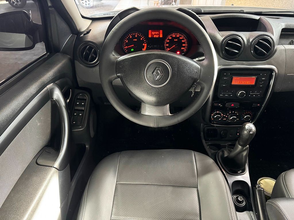 RENAULT DUSTER