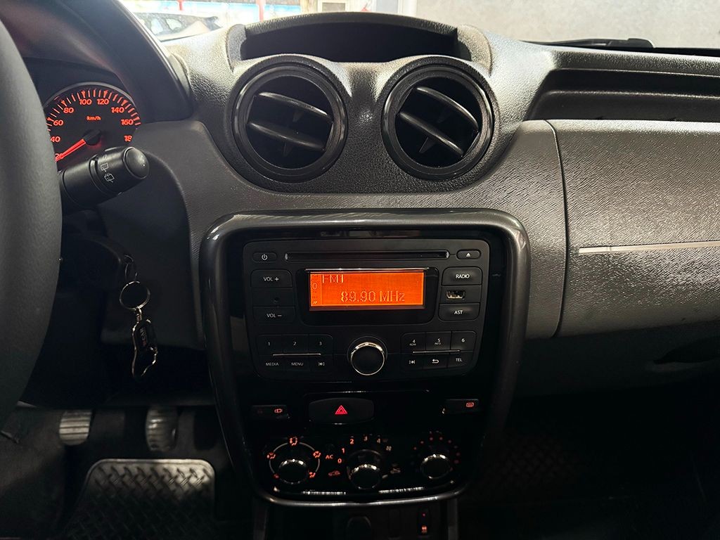 RENAULT DUSTER