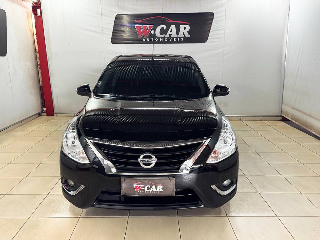 NISSAN VERSA