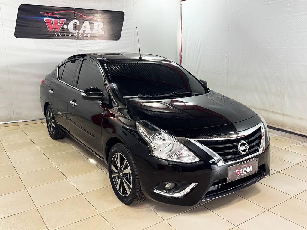 NISSAN VERSA