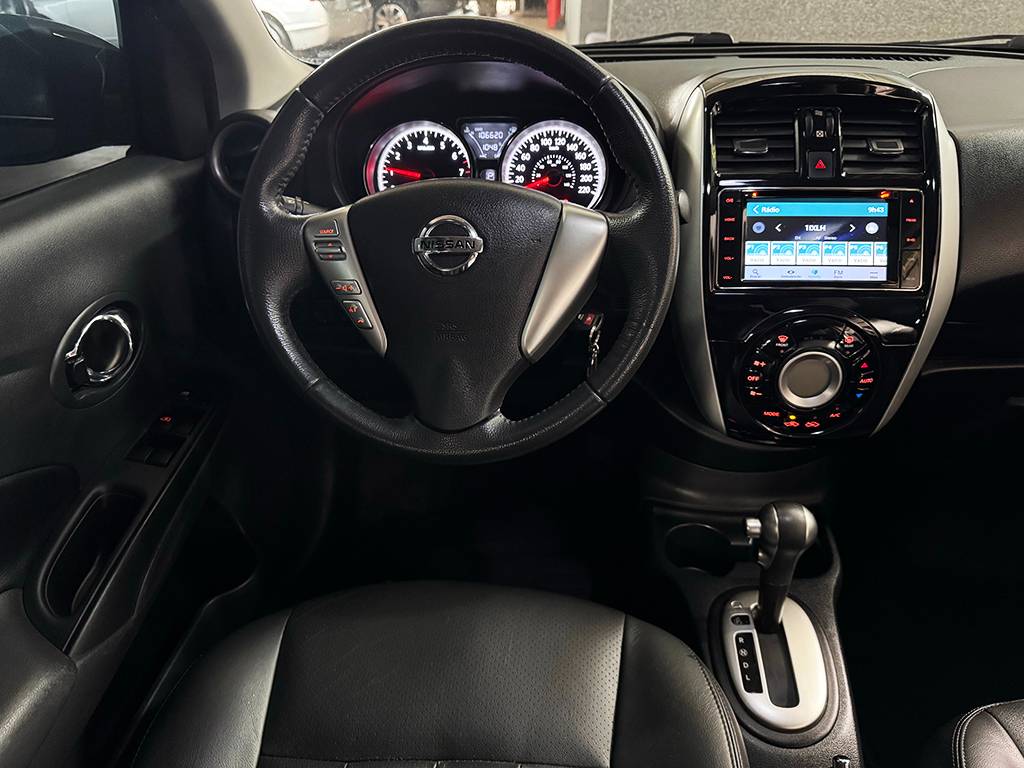 NISSAN VERSA