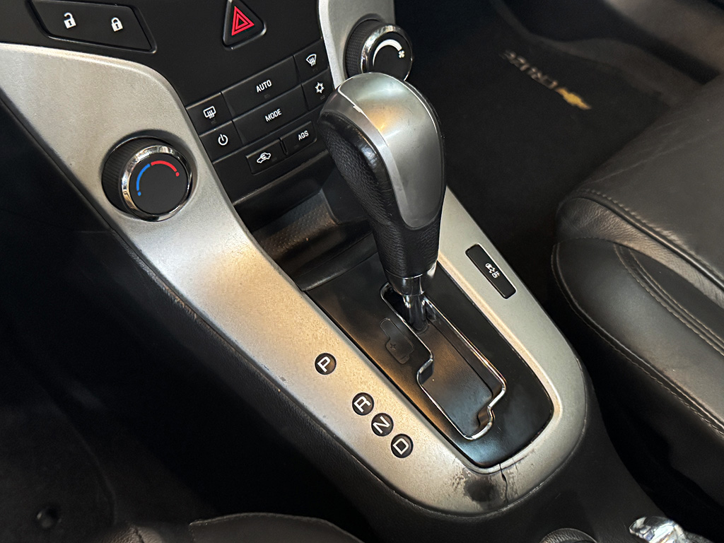 CHEVROLET CRUZE