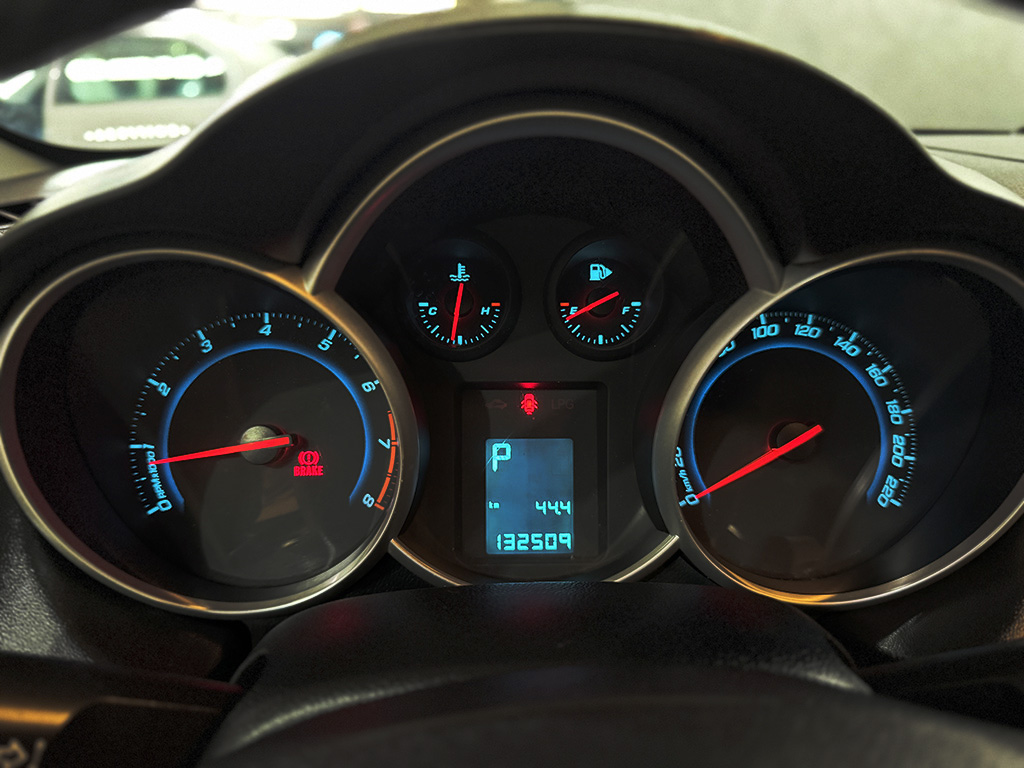 CHEVROLET CRUZE