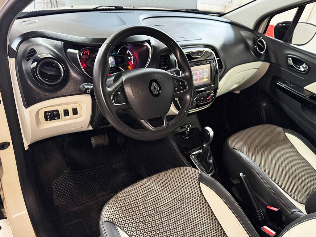 RENAULT CAPTUR