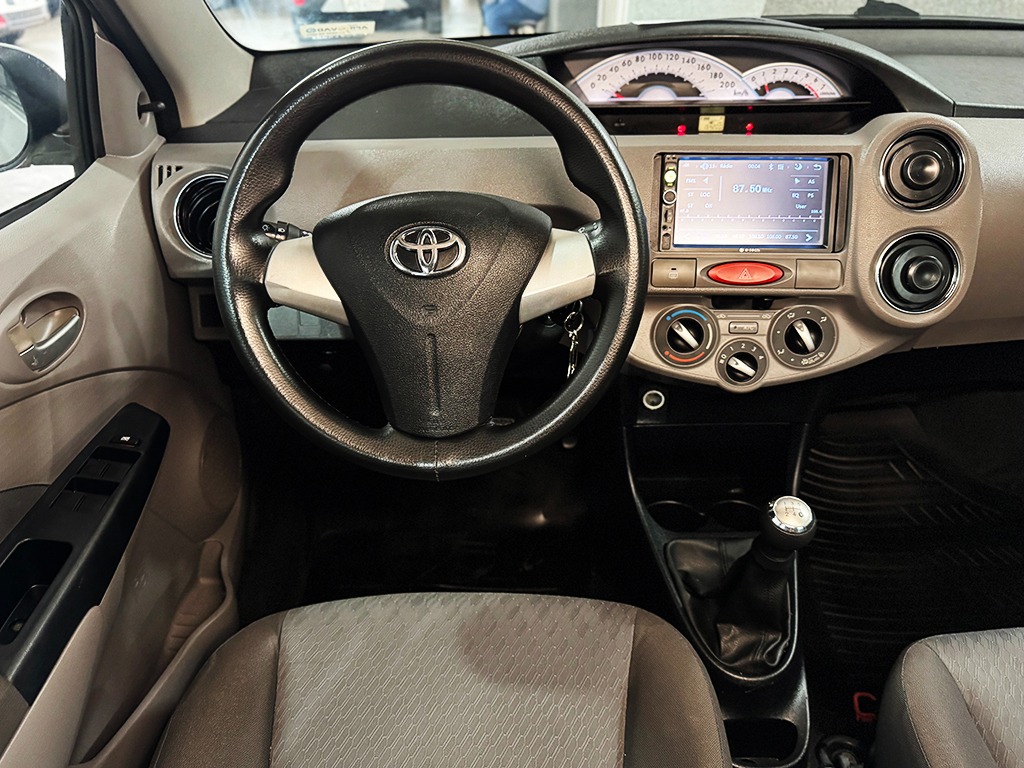 TOYOTA ETIOS