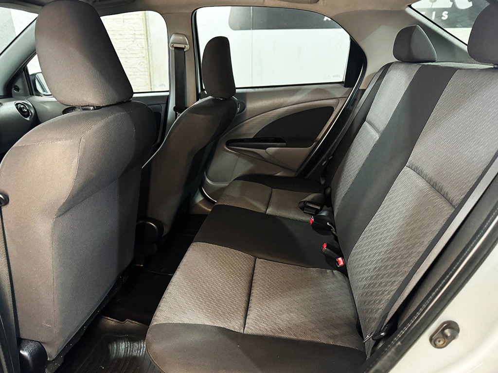 TOYOTA ETIOS