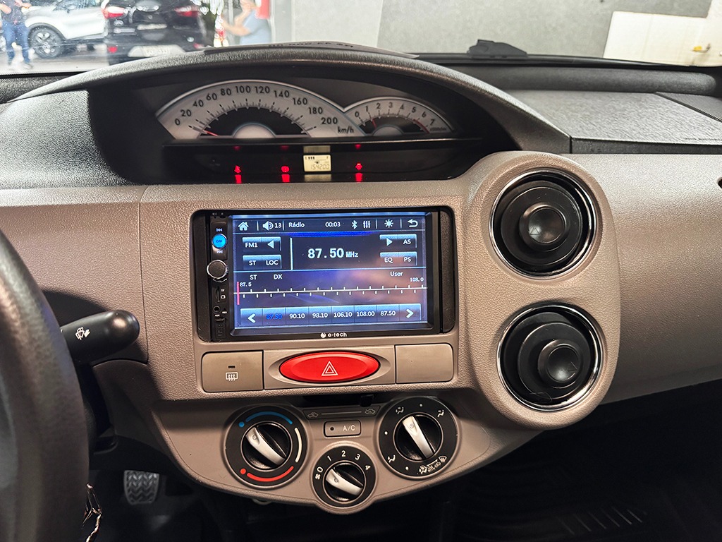 TOYOTA ETIOS