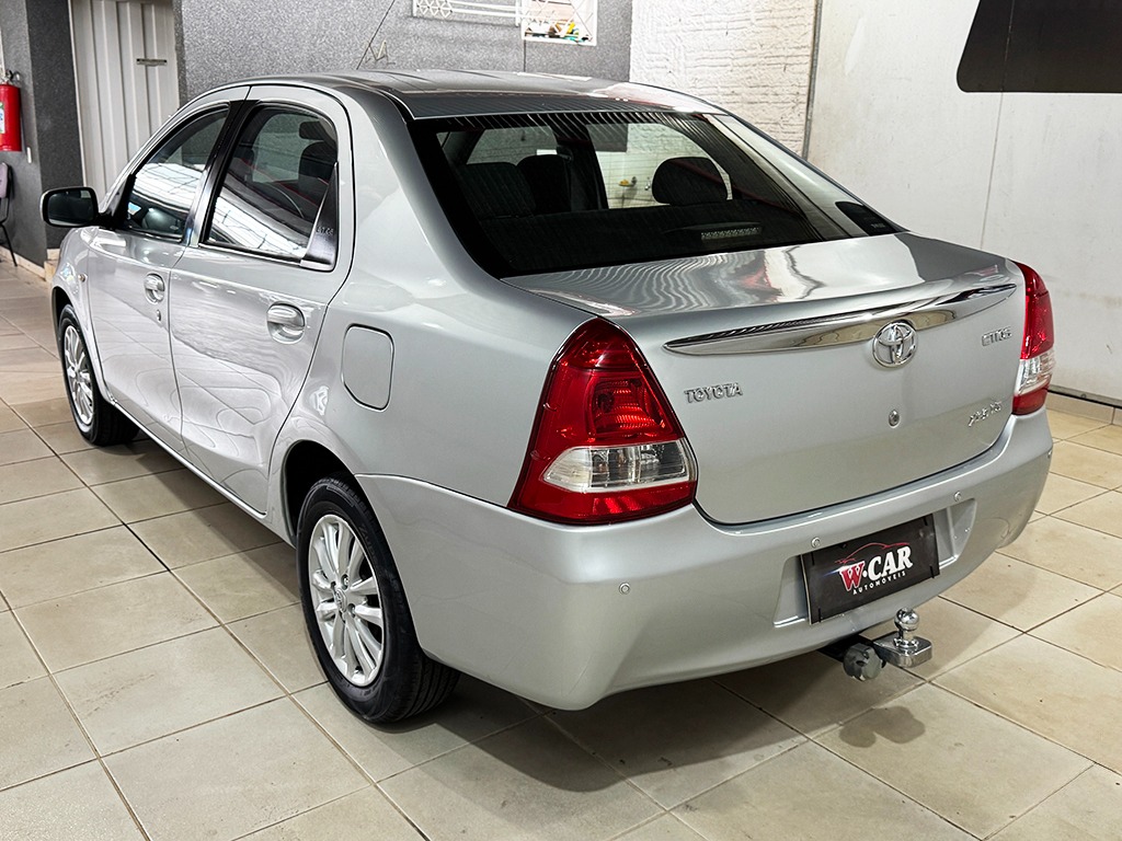 TOYOTA ETIOS
