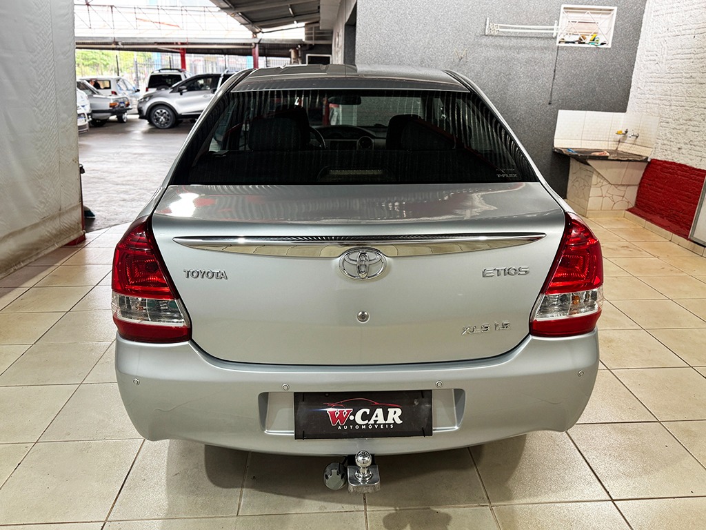 TOYOTA ETIOS