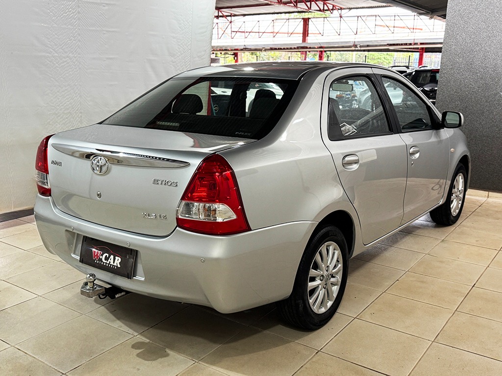 TOYOTA ETIOS