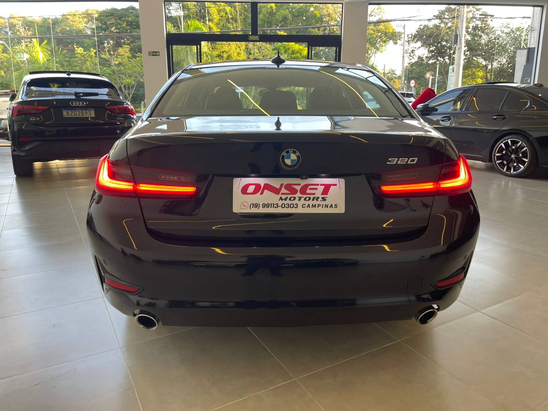 BMW 320i