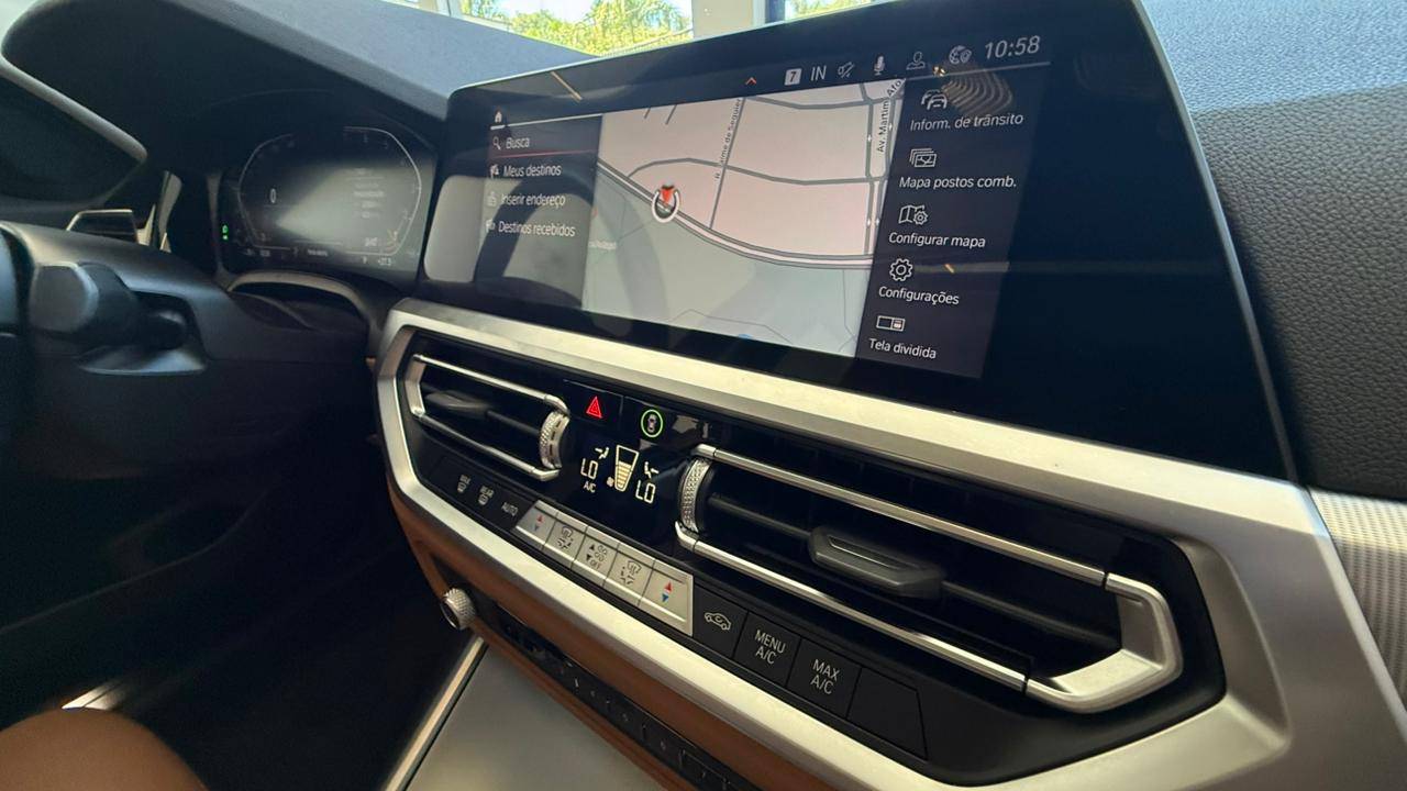 BMW 320i