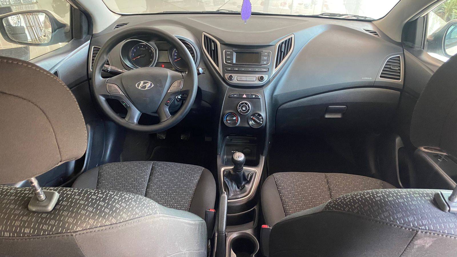 HYUNDAI HB20