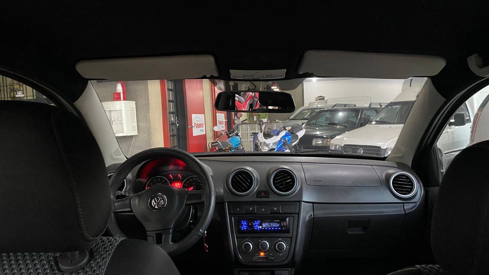 VOLKSWAGEN GOL