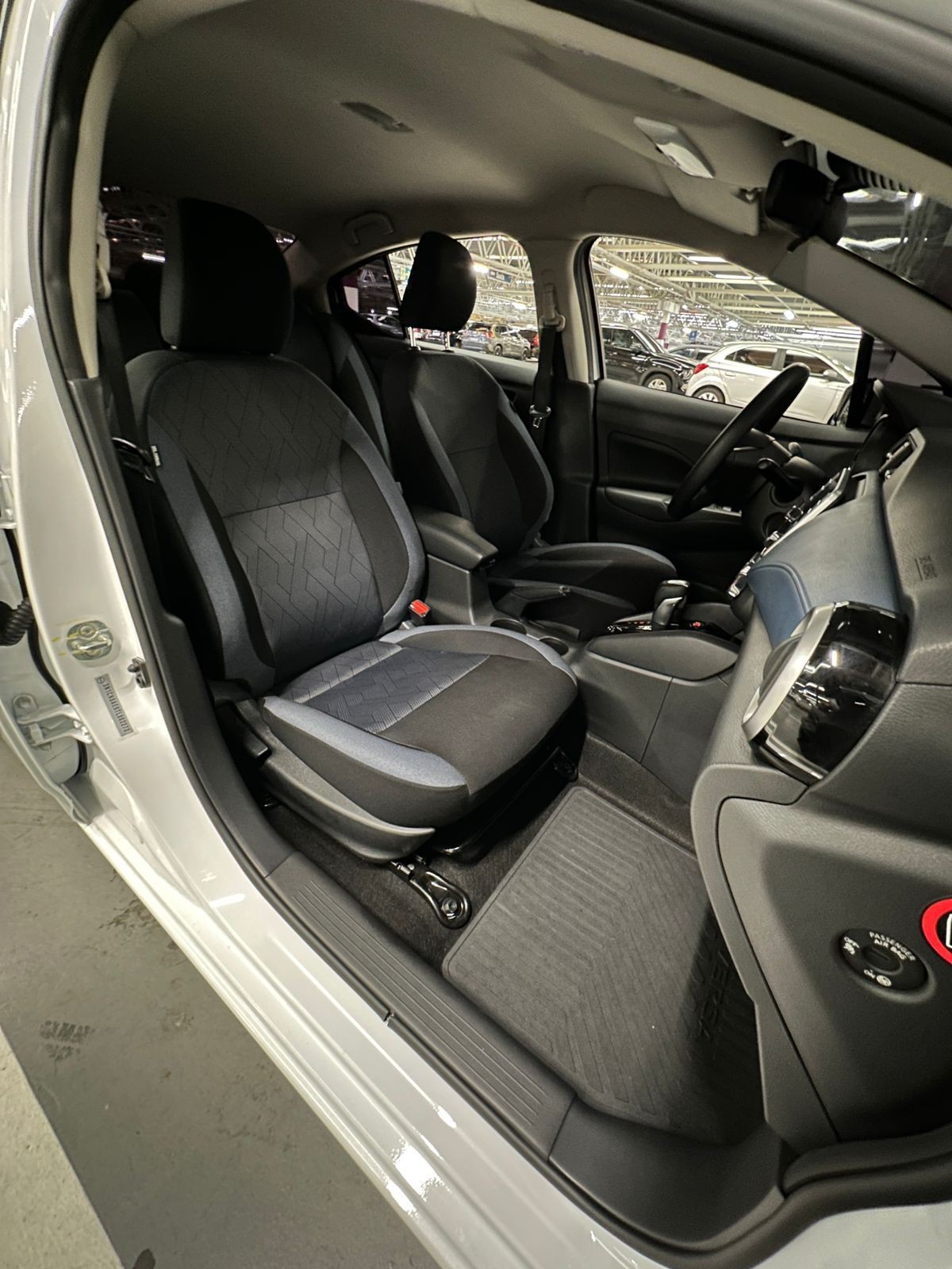 NISSAN VERSA