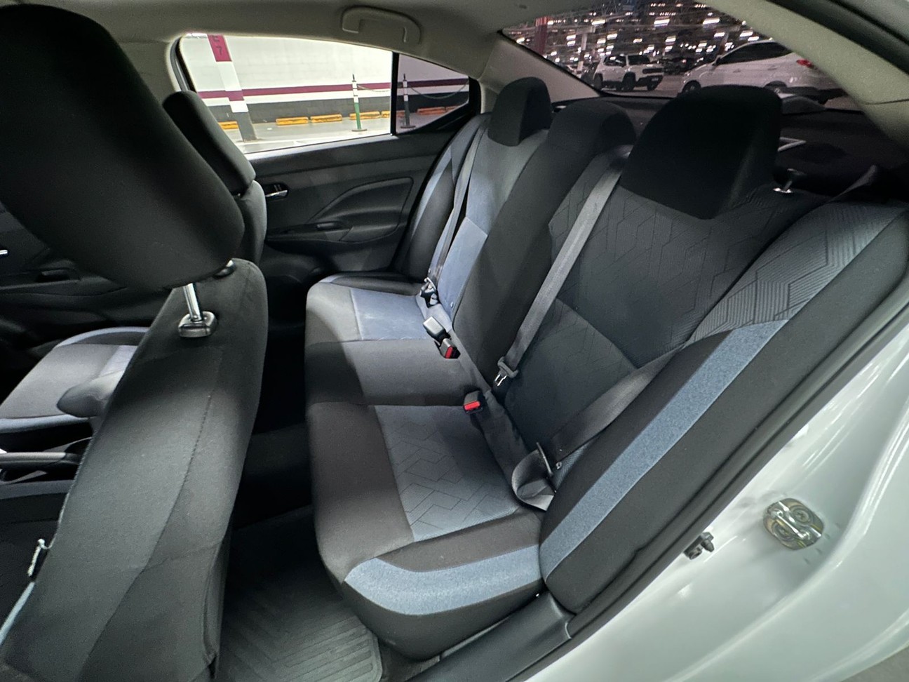 NISSAN VERSA