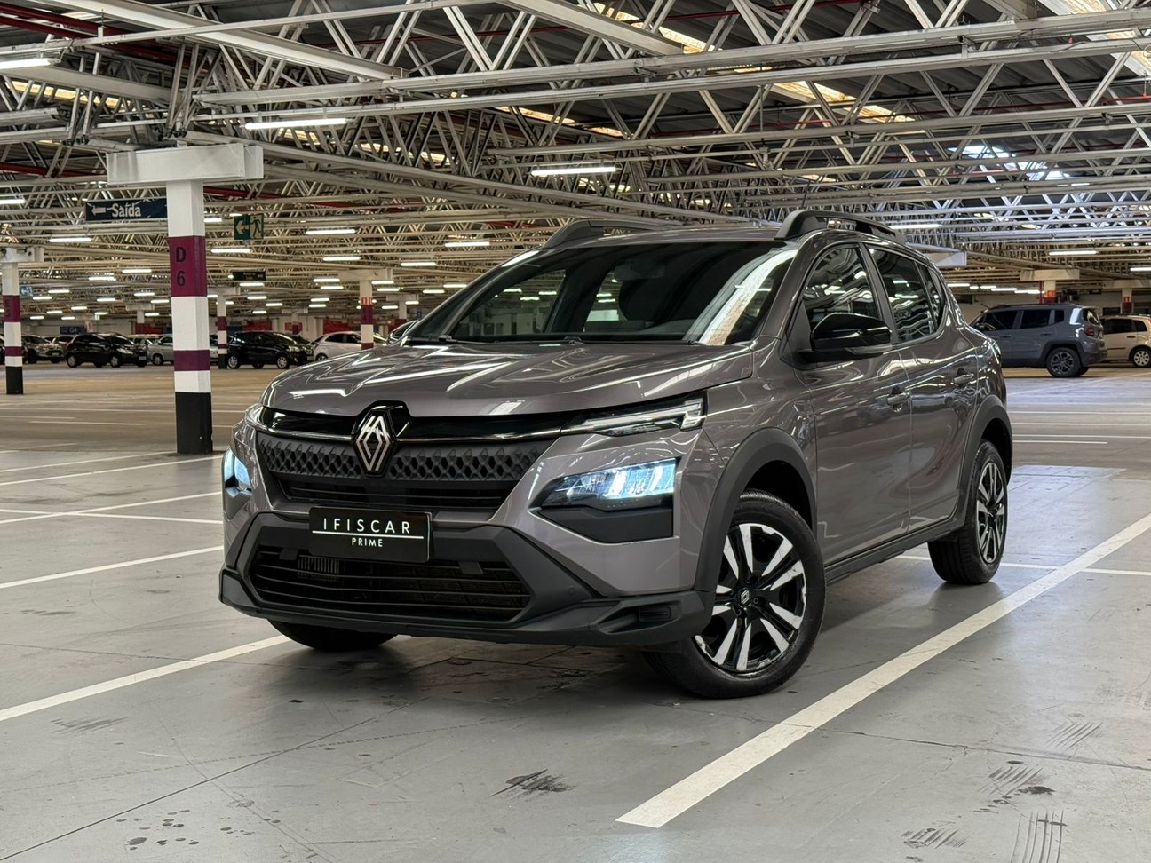 RENAULT JUVAQUATRE