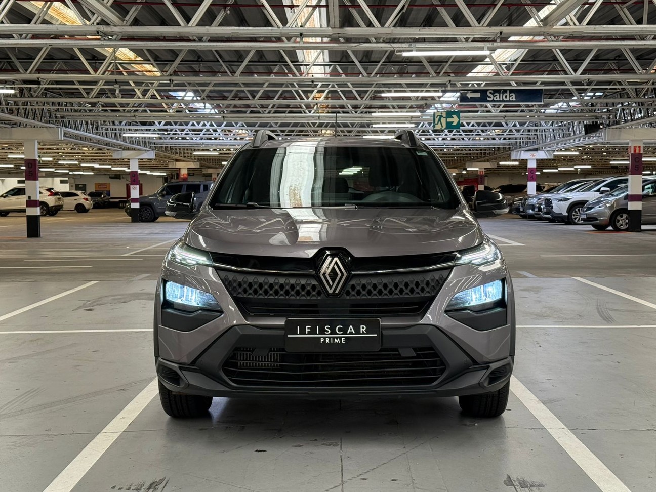 RENAULT JUVAQUATRE