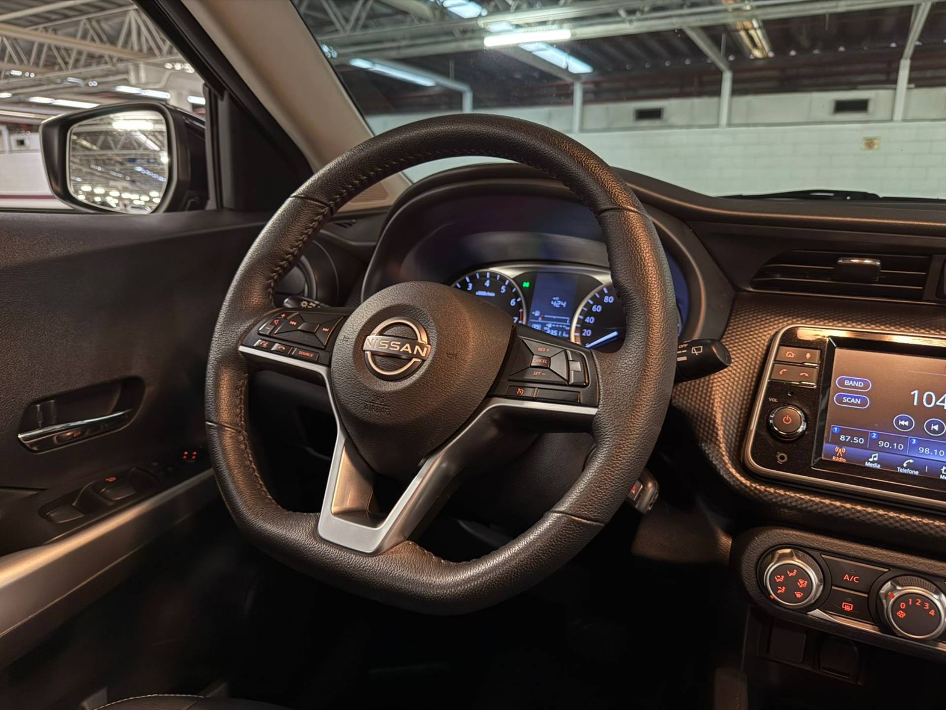 NISSAN KICKS