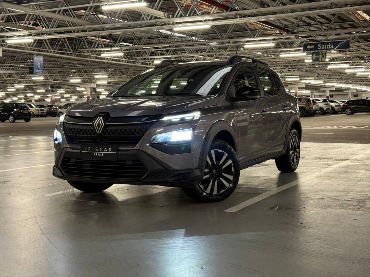 RENAULT JUVAQUATRE