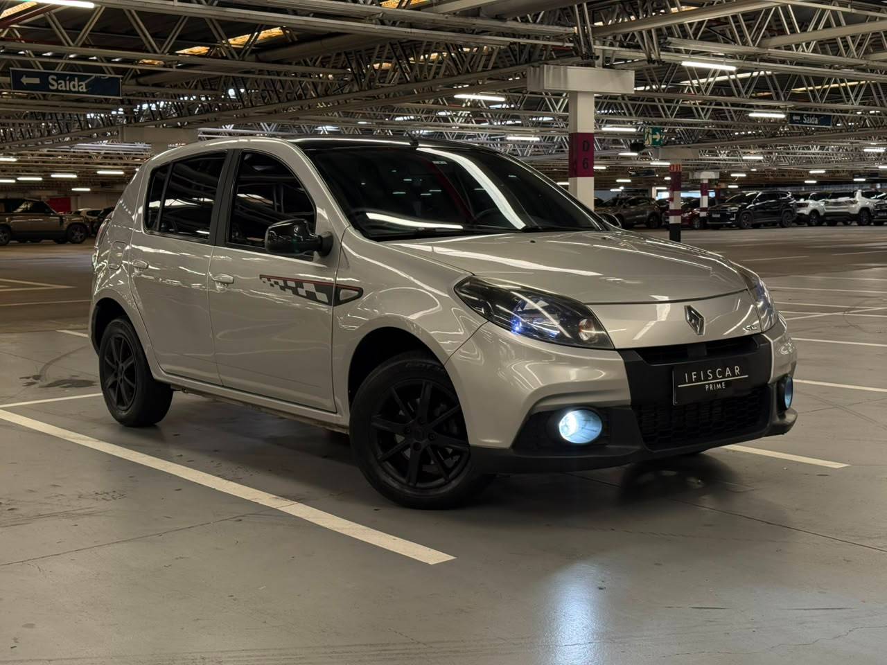RENAULT SANDERO